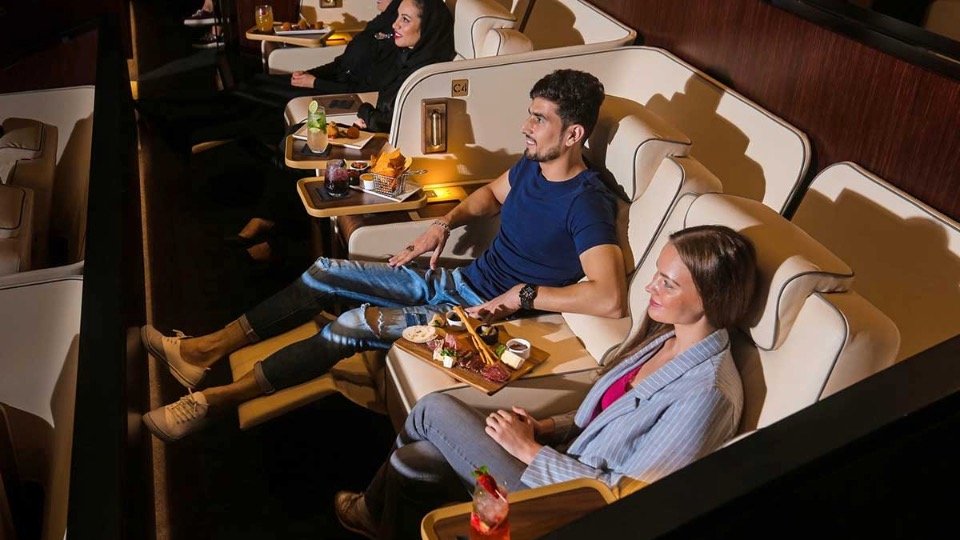 مجموعة من صالات السينما الفريدة من نوعها في دبي
